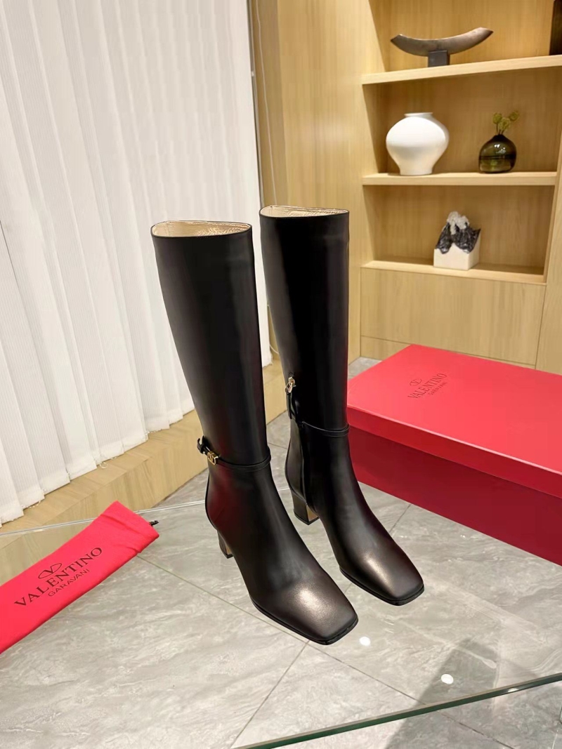 Va1e*ntin0 boots